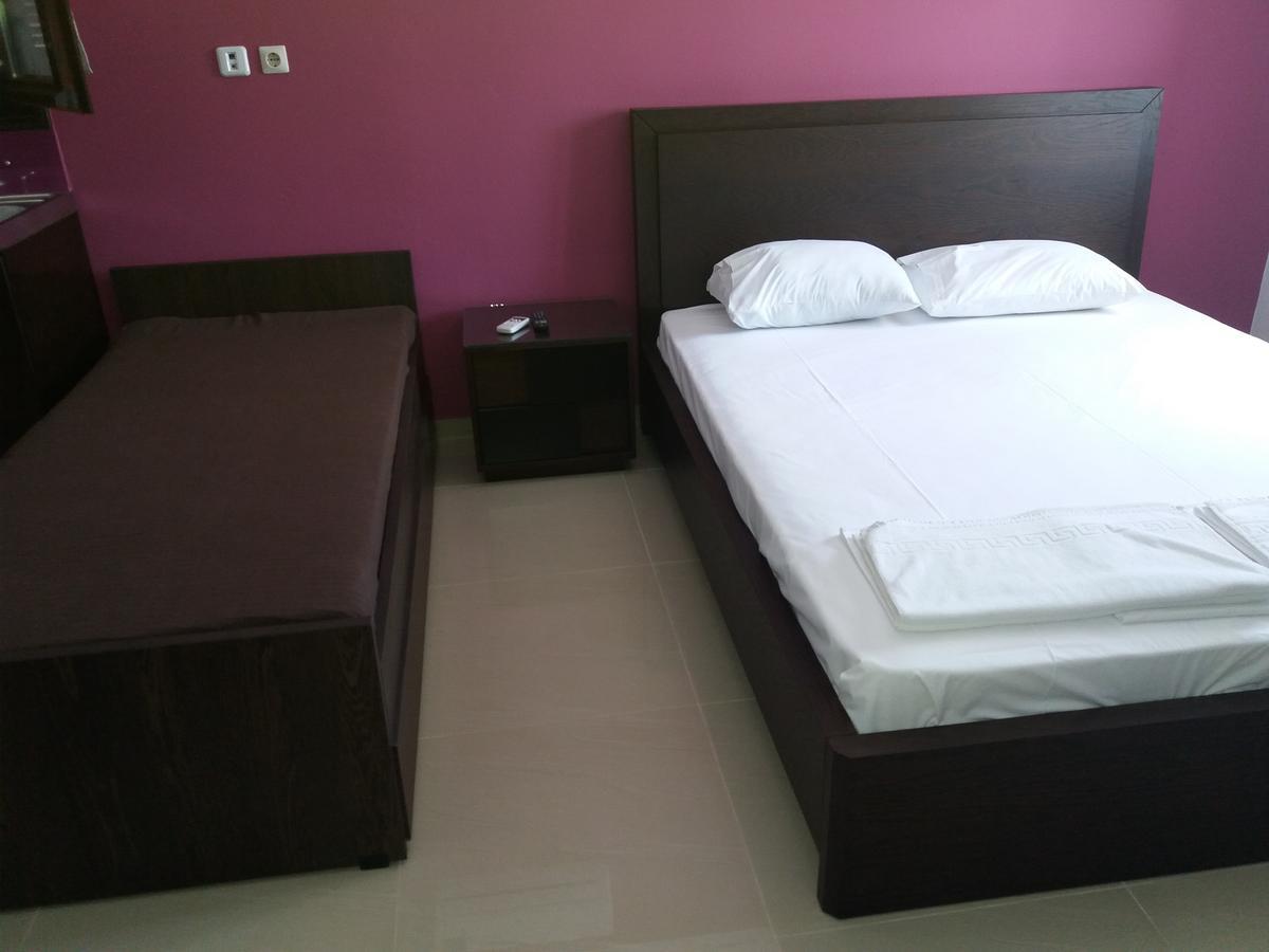 Manos Apartments Agios Nikolaos Buitenkant foto