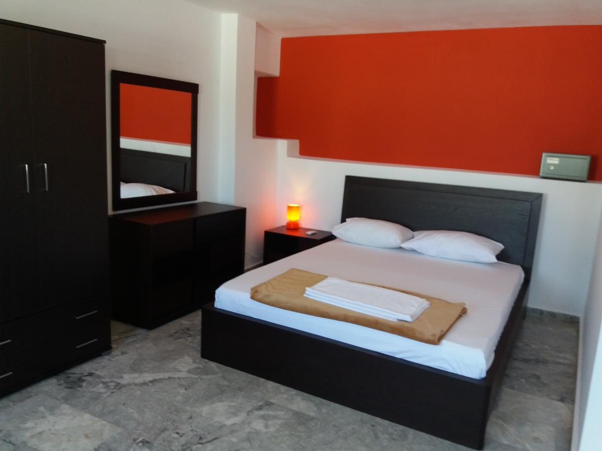 Manos Apartments Agios Nikolaos Buitenkant foto