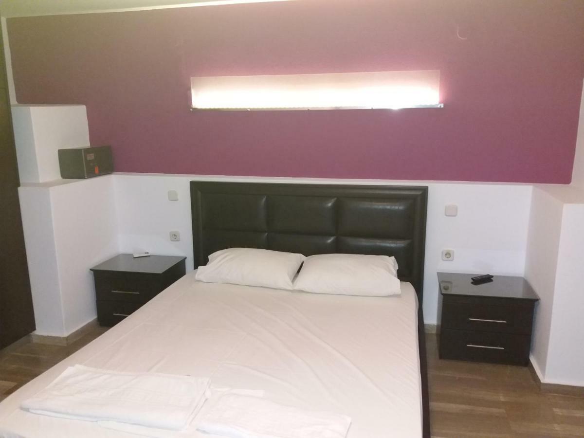 Manos Apartments Agios Nikolaos Buitenkant foto